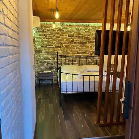 Bala Private Veranda With Mountain View Free Parking And Wifi * Gjirokastër